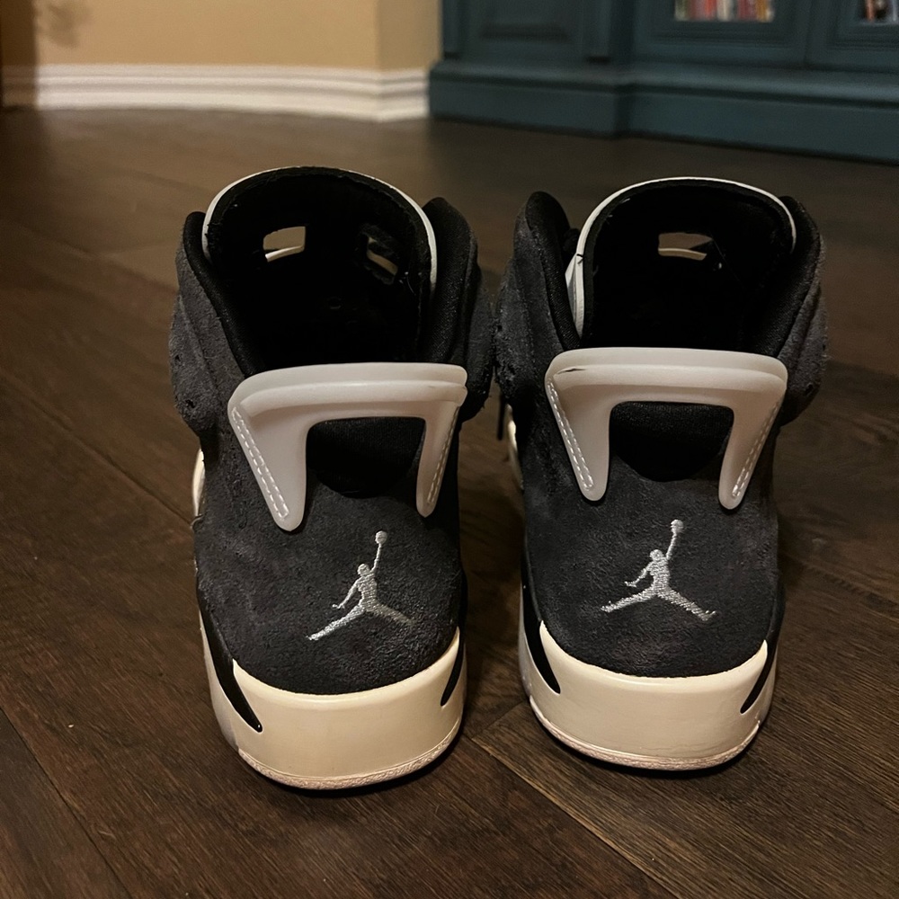 Authentic Jordans size 8 women